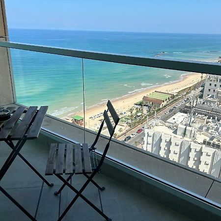 Beachfront Apartment Bat Yam Exterior photo
